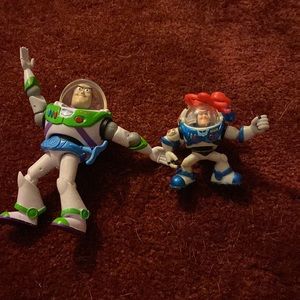2 buzz light year figures